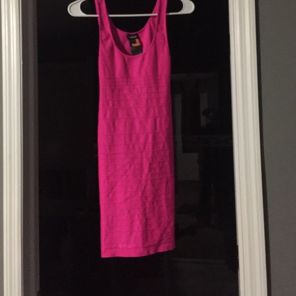 Bebe dress