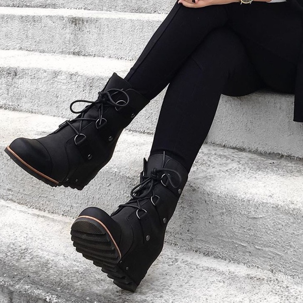 LAST💕NWT💕Sorel Joan of Arctic Black Wedge Bootie - Picture 6 of 8