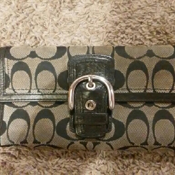 Coach Wallet - Picture 1 of 1
