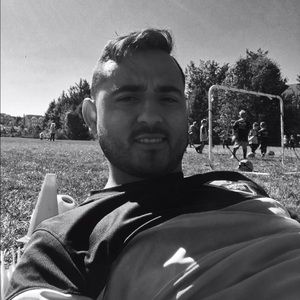 Meet your Posher, Christian