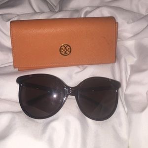 Tory Burch Sunglasses in Tortoise