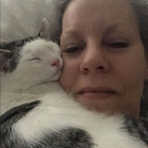 Meet your Posher, Lorraine