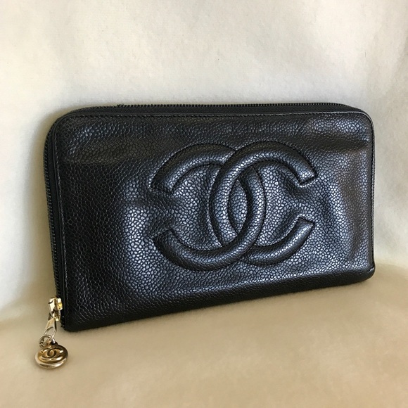 CHANEL Handbags - ⭐️SOLD⭐️Authentic Vintage Chanel Caviar Wallet