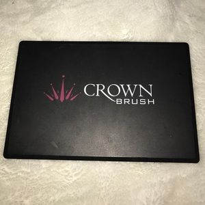 Crown Brush Palette
