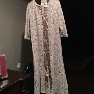 Lace dress fits more of a xl