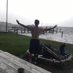 Meet your Posher, Dennis