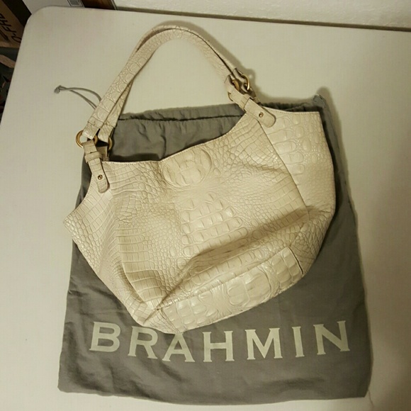 Gorgeous Authentic Brahmin Purse!!
