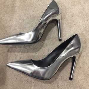 Zara silver pump