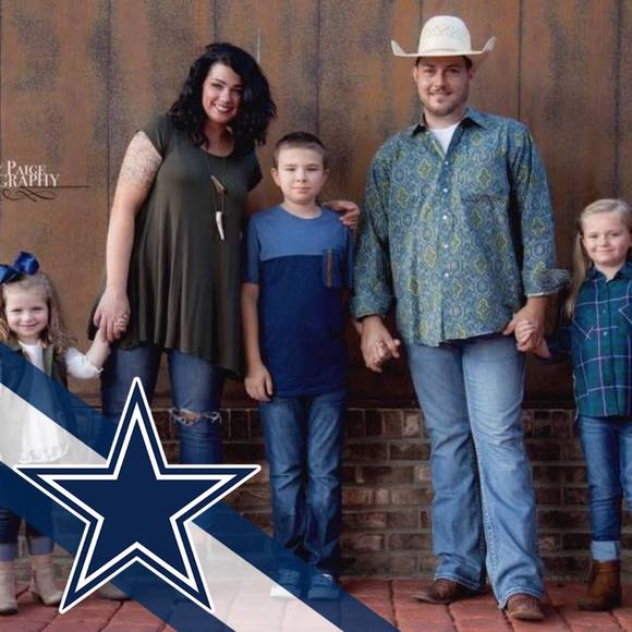 Meet your Posher, Brittni - Picture 1 of 1