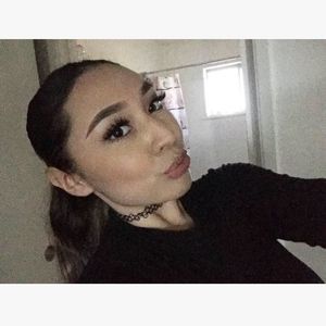 Meet your Posher, Alison