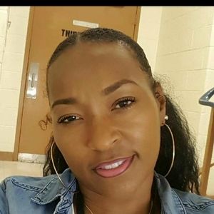 Meet your Posher, Yolanda