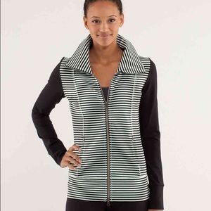 Lululemon daily yoga jacket