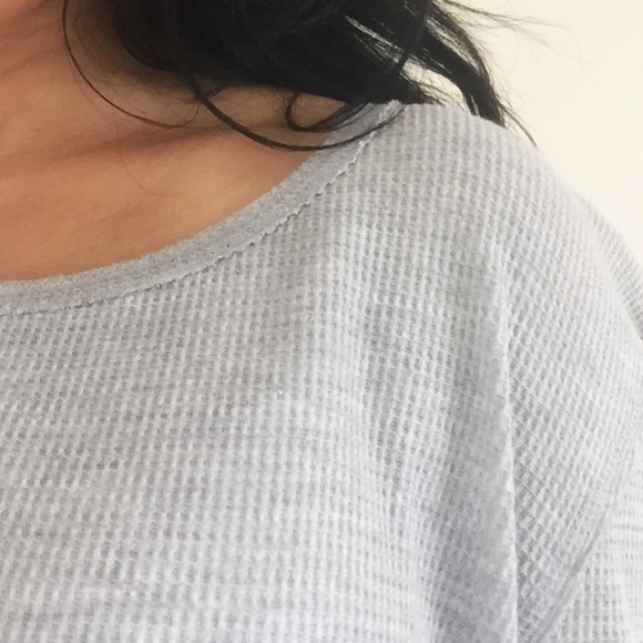 SOLD IN BUNDLE Grey waffle knit tunic - Picture 5 of 5