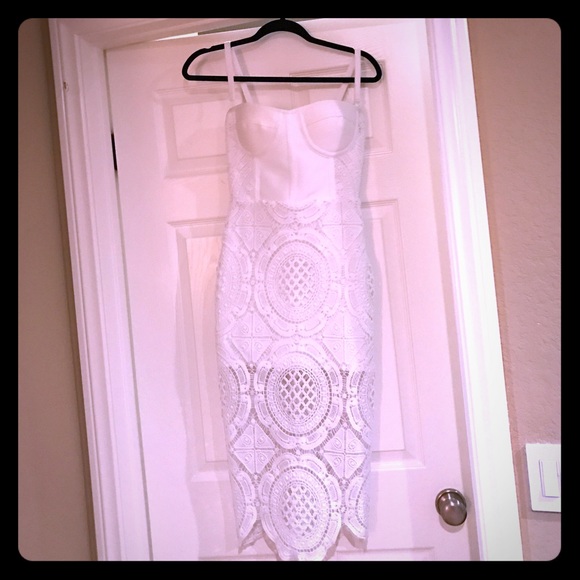 ❌SOLD ❌❗️❗️Bandage lace dress