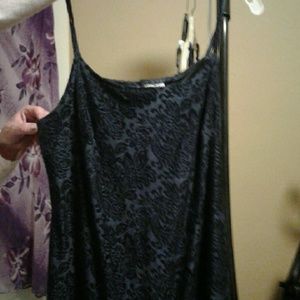 Maxie black fitted embossed velvet