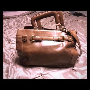 Charles David purse. New w/ out tags.