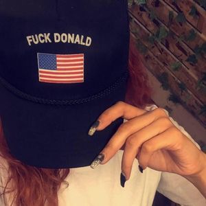 Meet your Posher, Abigail