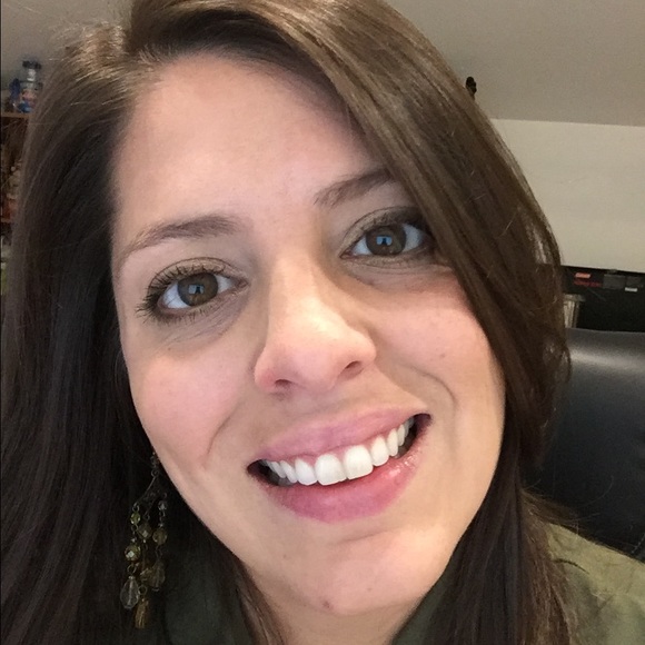 Meet your Posher, Lucy