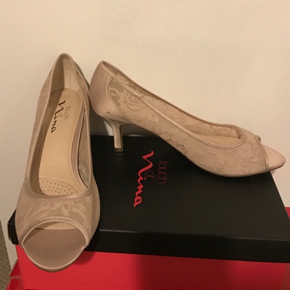 Peep toe heels 👠