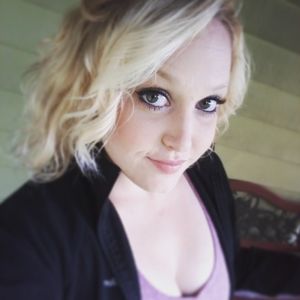 Meet your Posher, Cassandra