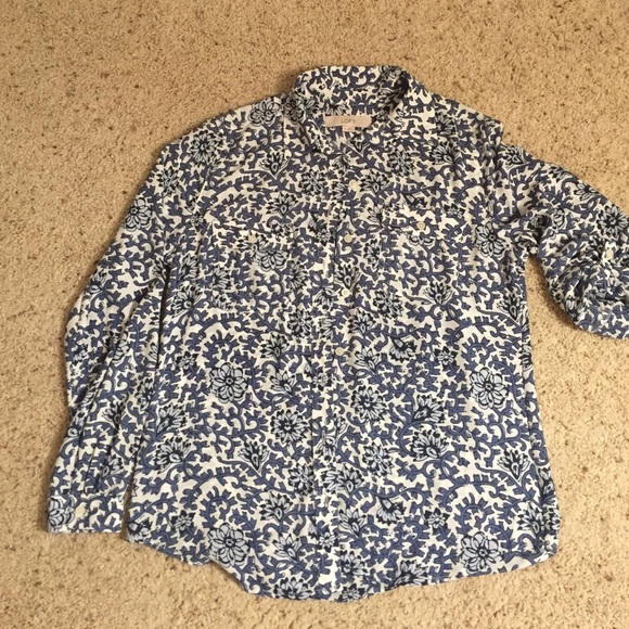 LOFT printed button up blouse.