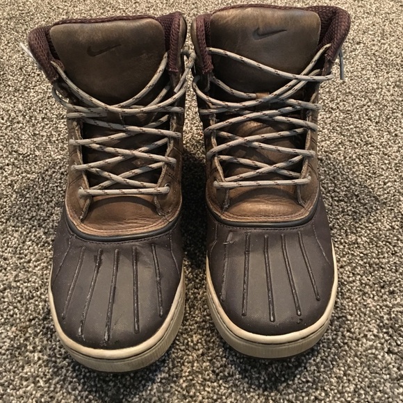 Nike woodside acg duck boots