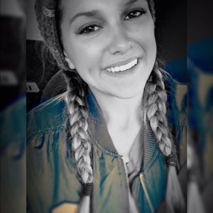 Meet your Posher, Kara