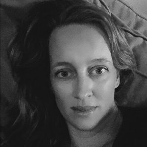 Meet your Posher, Carrie