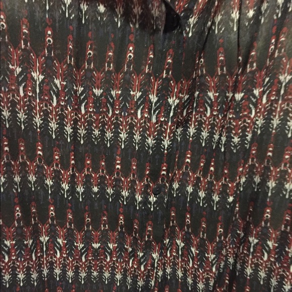 Sleeveless Aztec Tribal Button Down Blouse - Picture 3 of 4