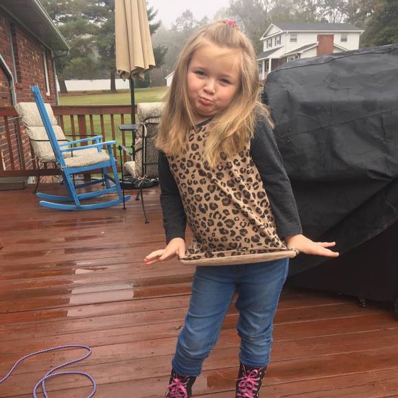 Meet your Posher, Lisa - Picture 1 of 1