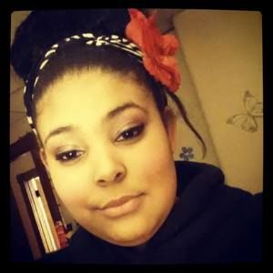 Meet your Posher, Cassandra