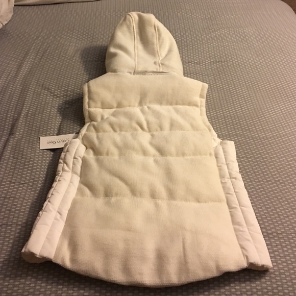 Calvin Klein puffer best - Picture 2 of 4