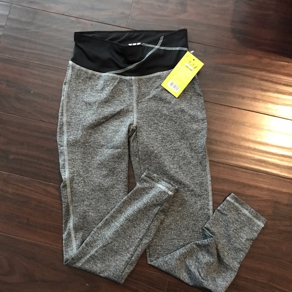 NWT Gray Black Leggings - Picture 4 of 5