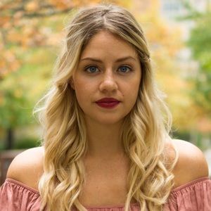 Meet your Posher, Alexxa