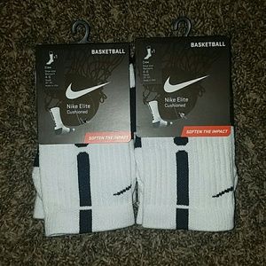 2 pairs of NIKE Socks