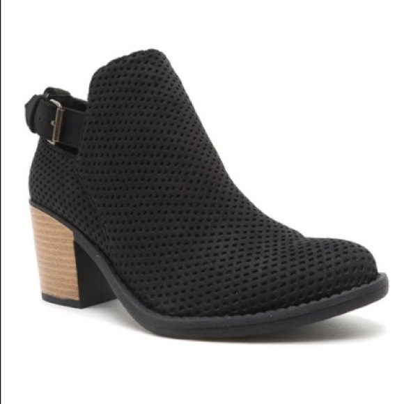 Black Textured Faux Suede Bootie
