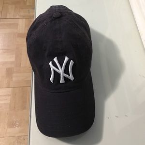 Women's Yankees Baseball Hat