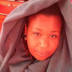 Meet your Posher, Monique