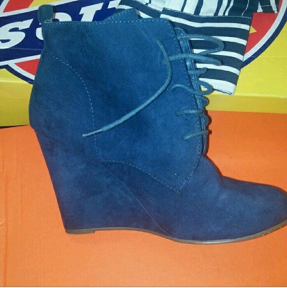 Forever 21 wedge booties