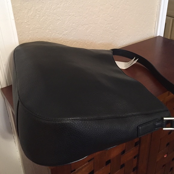 🆕Tory Burch "Mercer" Black Leather Slouchy Hobo. - Picture 4 of 8