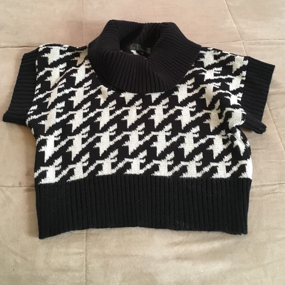 Sweater crop top