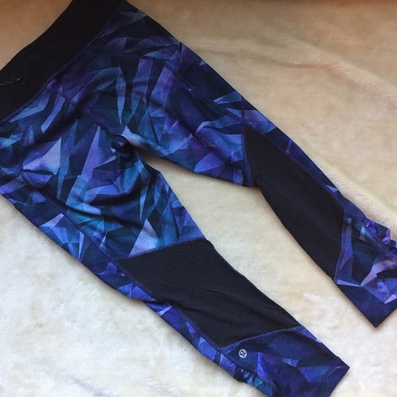 Lululemon Pretty Prism Speed Tights - Picture 3 of 4