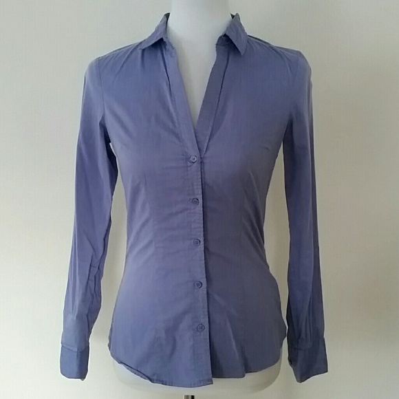 H&M career fitted button up shirt