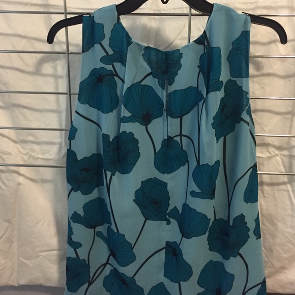 Cabi #3268 Poppy Top NWT - Picture 2 of 3