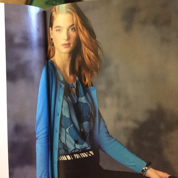 Cabi #3268 Poppy Top NWT - Picture 3 of 3