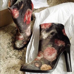 Joie Velvet Blazye Booties