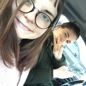 Meet your Posher, Vicky