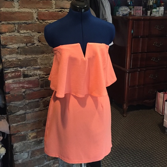 Charlotte Russe Dresses & Skirts - Coral Strapless Ruffle Dress