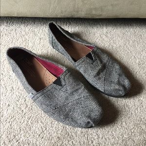 Toms size 8.5