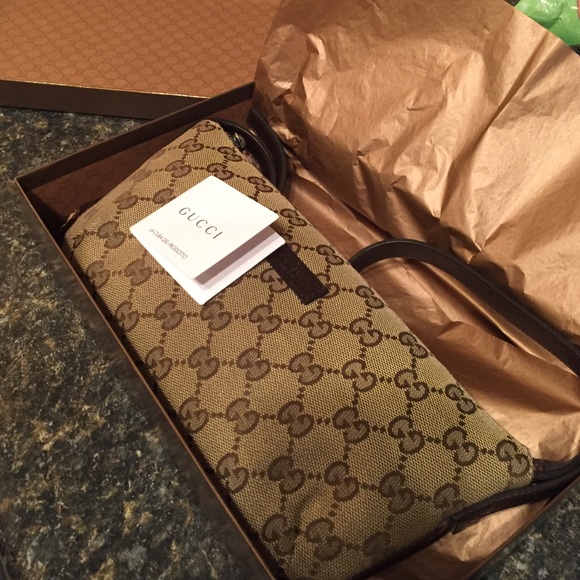 Sold off site! - Picture 2 of 4